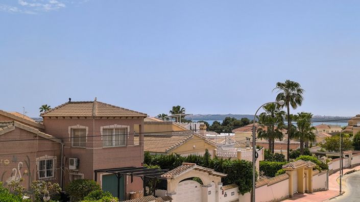 Image No.20-4 Bed Villa for sale