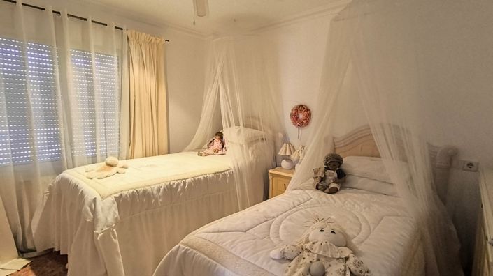 Image No.32-4 Bed Villa for sale