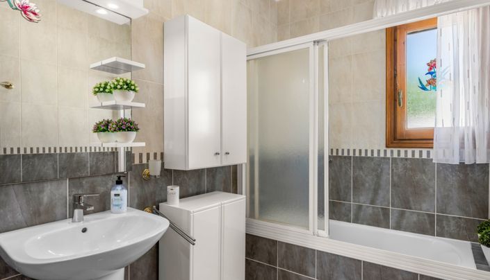 Image No.22-4 Bed Villa for sale