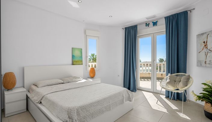 Image No.27-4 Bed Villa for sale