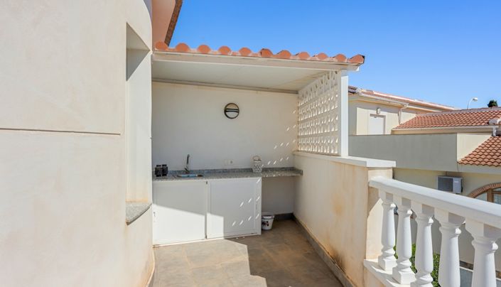 Image No.32-4 Bed Villa for sale