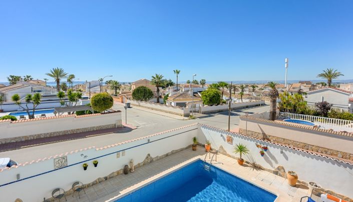 Image No.33-4 Bed Villa for sale