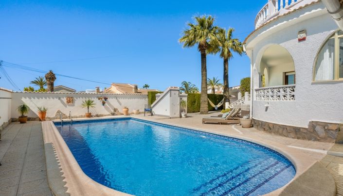 Image No.38-4 Bed Villa for sale