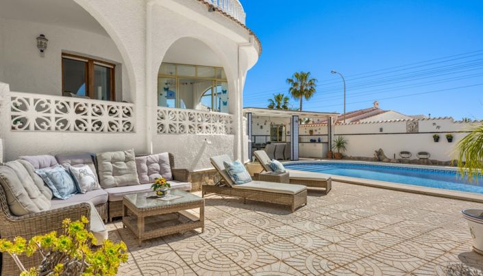 Image No.39-4 Bed Villa for sale