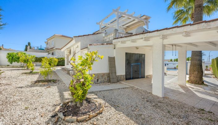 Image No.45-4 Bed Villa for sale