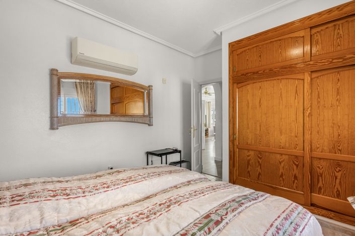 Image No.30-3 Bed Villa for sale