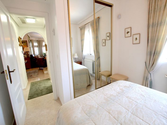 Image No.15-4 Bed Villa for sale