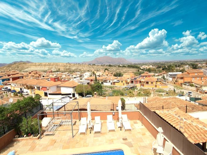 Image No.26-4 Bed Villa for sale