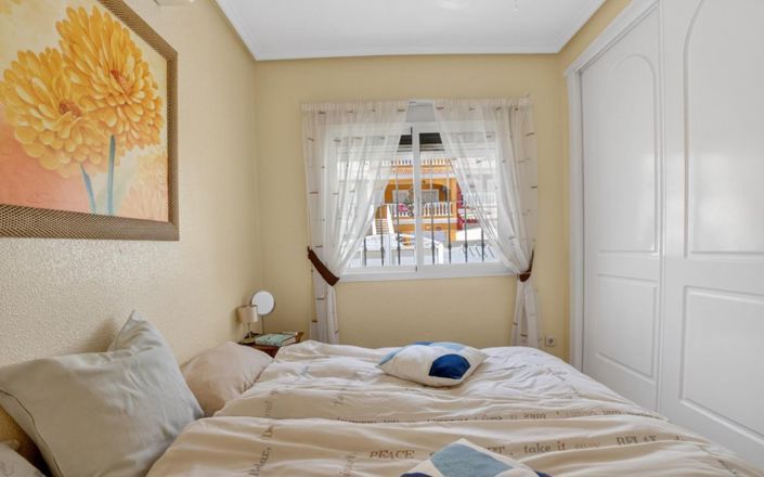 Image No.13-3 Bed Townhouse for sale