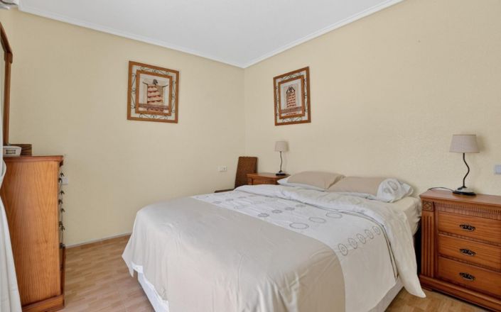 Image No.15-3 Bed Townhouse for sale