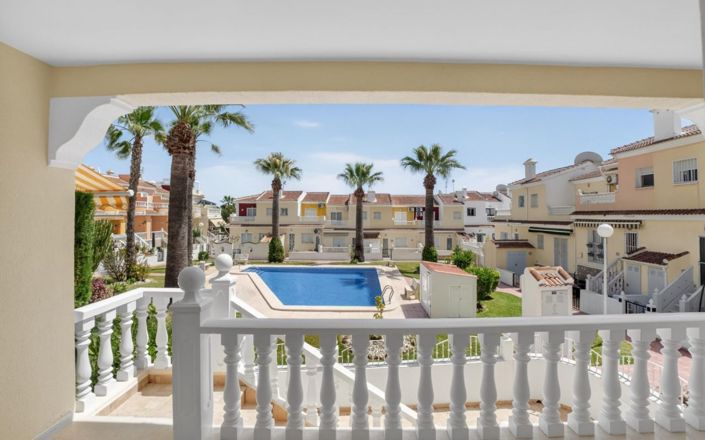 Image No.27-3 Bed Townhouse for sale