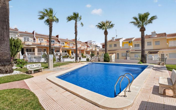 Image No.33-3 Bed Townhouse for sale