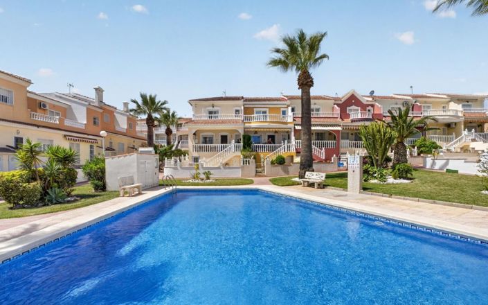 Image No.34-3 Bed Townhouse for sale