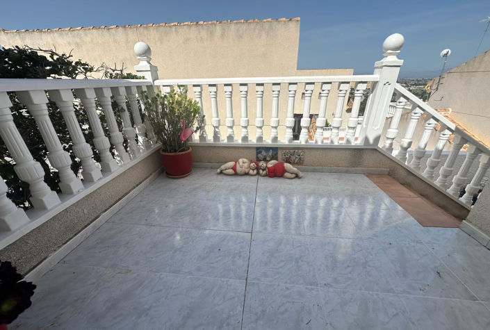 Image No.20-3 Bed Property for sale