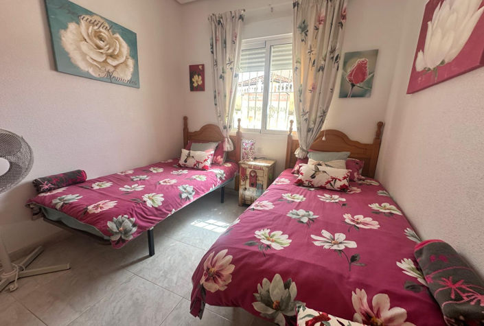 Image No.8-3 Bed Property for sale