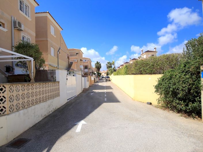 Image No.34-3 Bed Duplex for sale