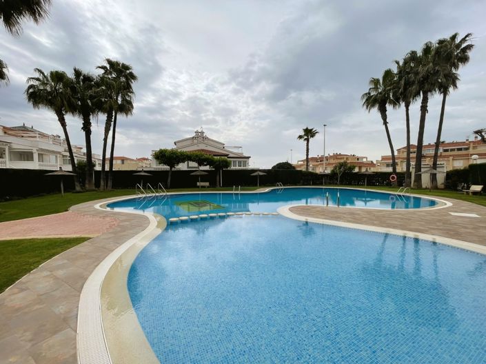 Image No.25-2 Bed Apartment for sale