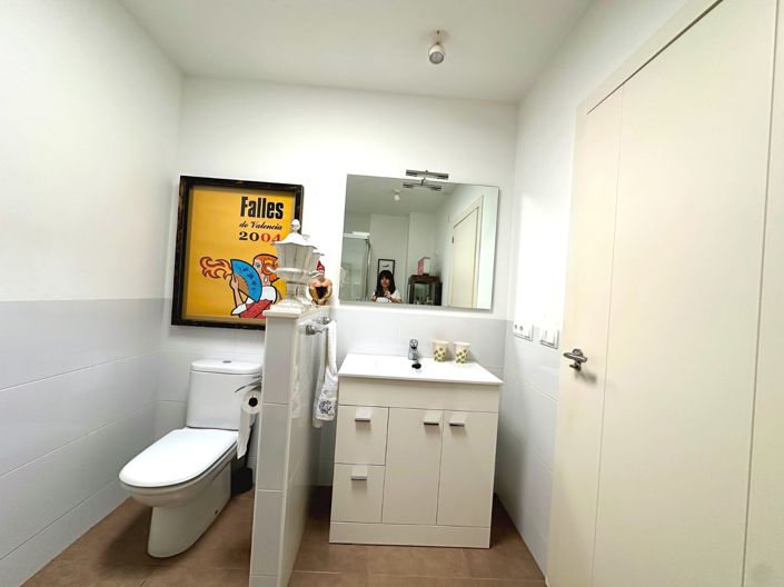 Image No.12-2 Bed Apartment for sale