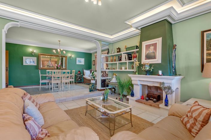Image No.18-6 Bed Villa for sale