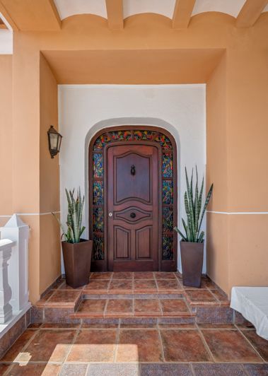 Image No.3-6 Bed Villa for sale