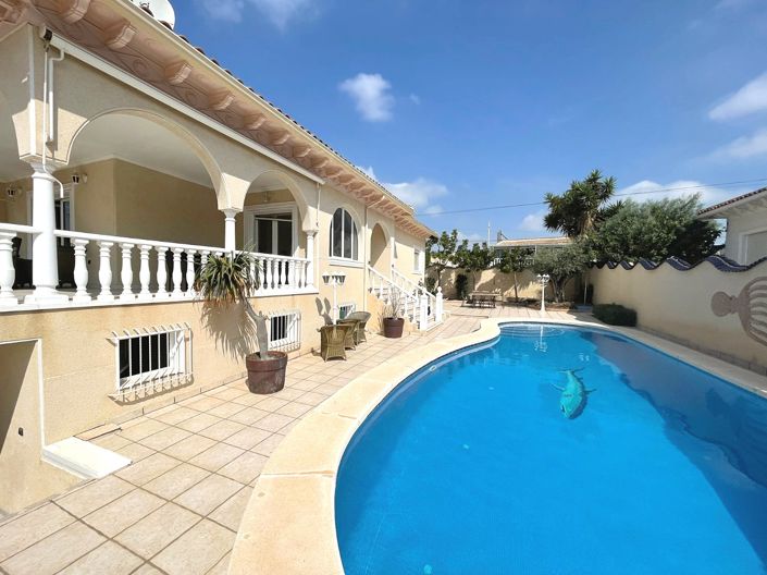 Image No.30-4 Bed Villa for sale