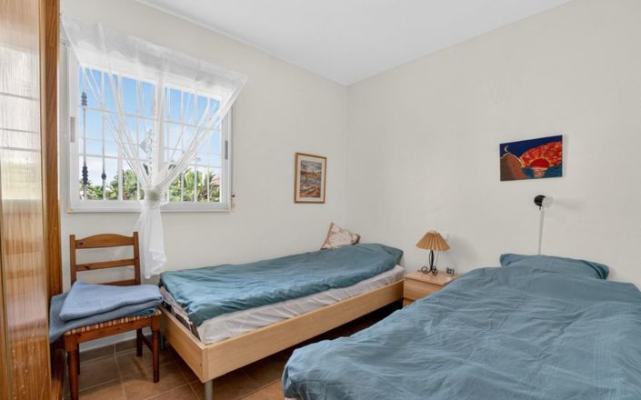 Image No.19-2 Bed Townhouse for sale