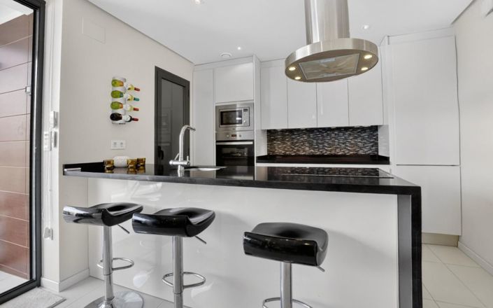 Image No.7-2 Bed Apartment for sale