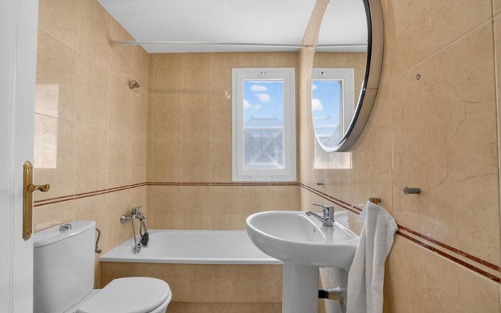Image No.14-2 Bed Apartment for sale