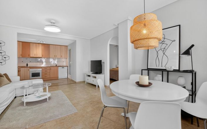 Image No.5-2 Bed Apartment for sale