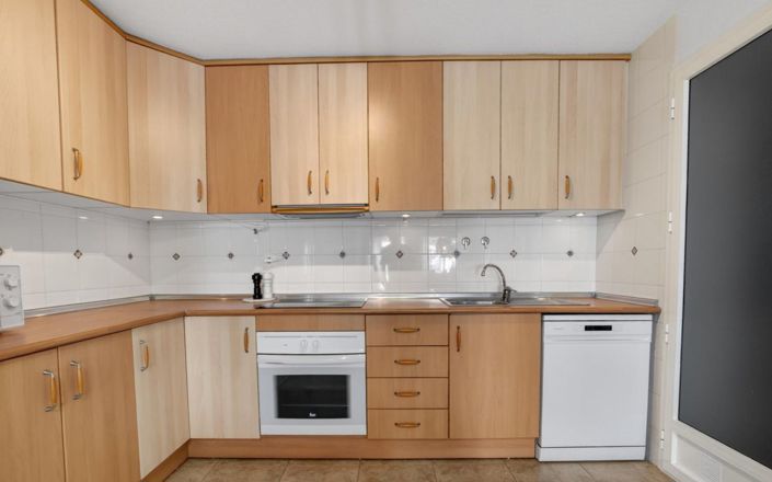 Image No.9-2 Bed Apartment for sale