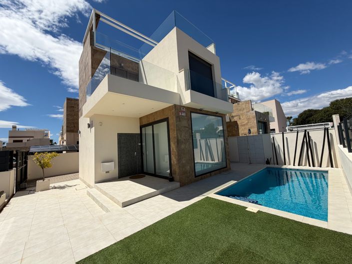 Image No.23-3 Bed Villa for sale