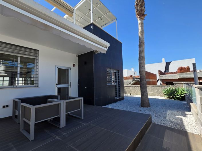 Image No.20-2 Bed Bungalow for sale