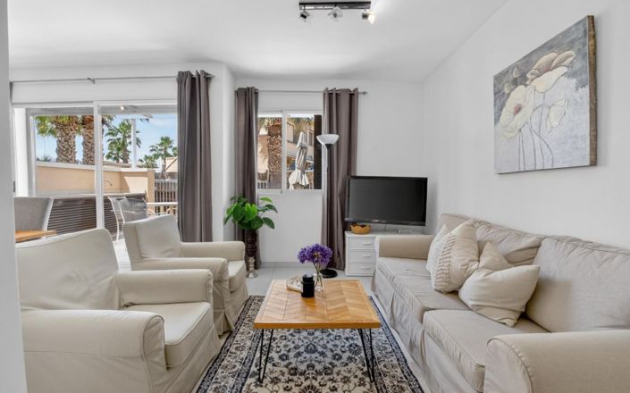Image No.4-2 Bed Property for sale