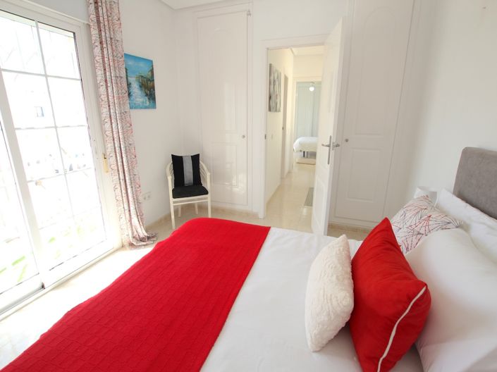Image No.16-3 Bed Townhouse for sale