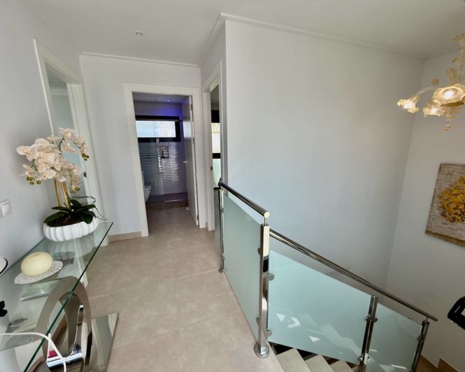 Image No.13-3 Bed Villa for sale