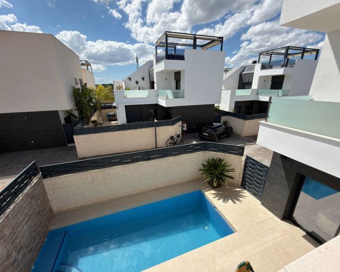 Image No.22-3 Bed Villa for sale