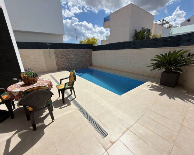 Image No.23-3 Bed Villa for sale
