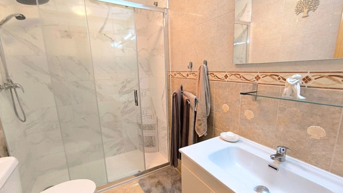 Image No.9-2 Bed Apartment for sale