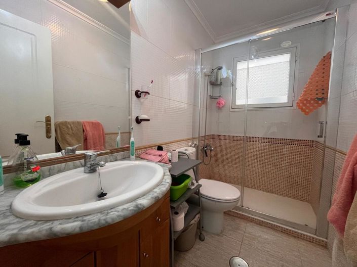 Image No.20-2 Bed Apartment for sale