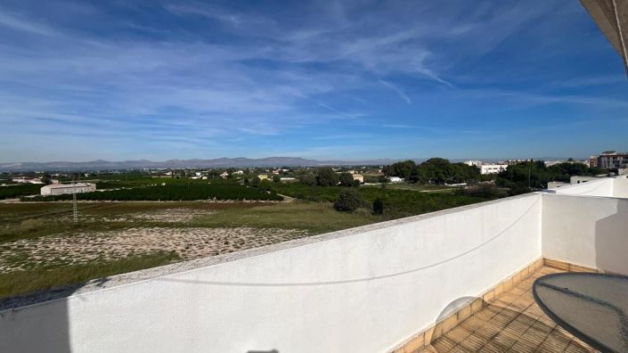 Image No.22-2 Bed Apartment for sale