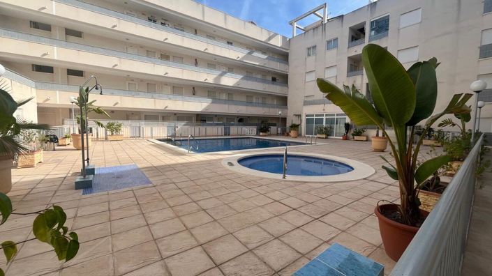 Image No.28-2 Bed Apartment for sale