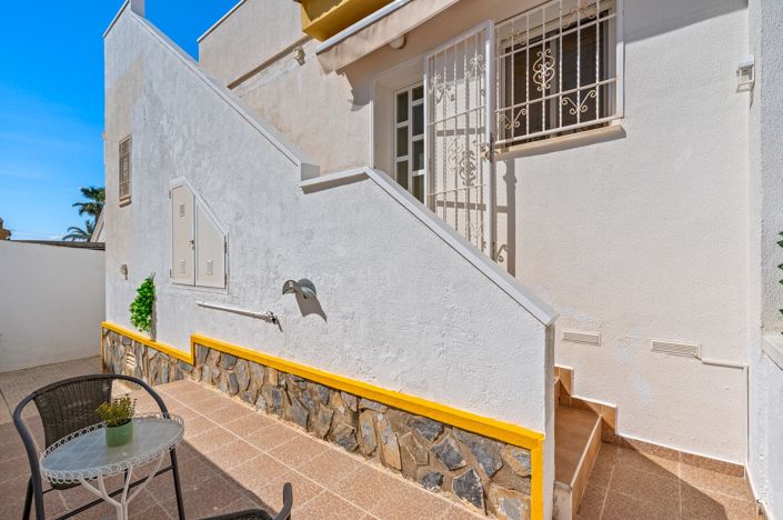 Image No.31-3 Bed Property for sale