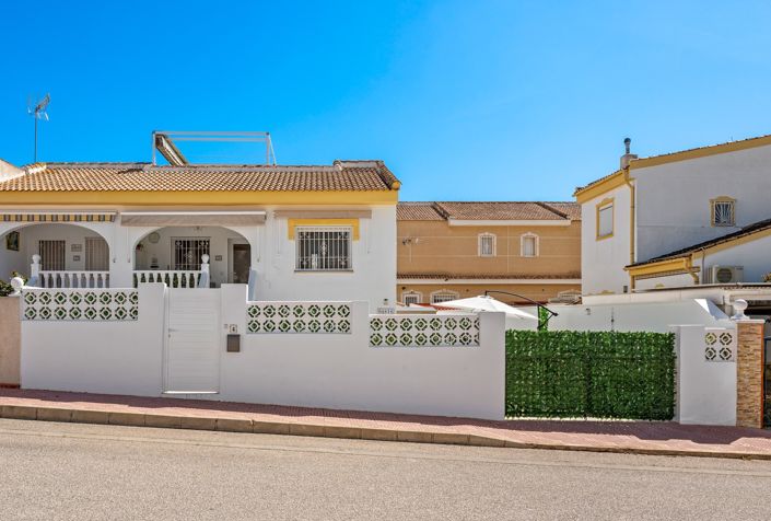 Image No.35-3 Bed Property for sale