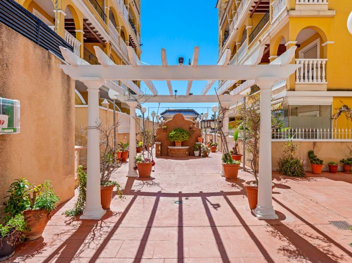 Image No.28-2 Bed Apartment for sale
