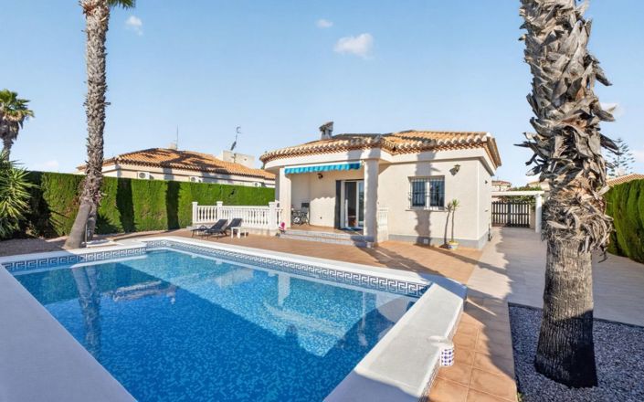 Image No.27-3 Bed Villa for sale