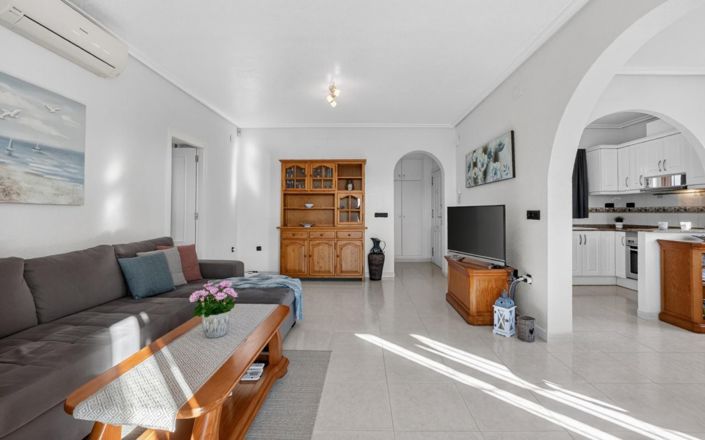 Image No.5-3 Bed Villa for sale