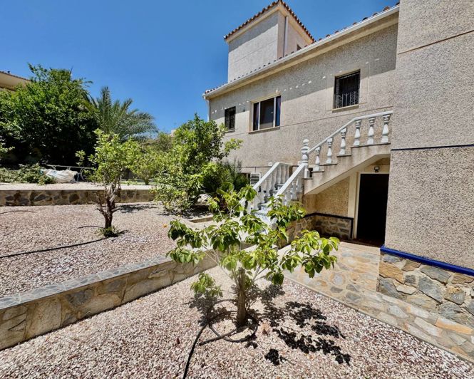 Image No.40-5 Bed Villa for sale