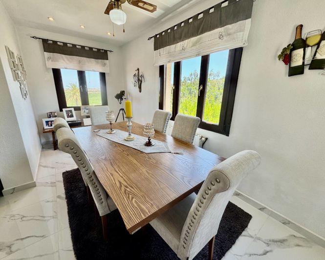 Image No.7-5 Bed Villa for sale