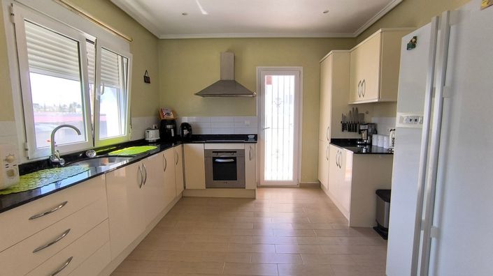 Image No.11-3 Bed Villa for sale