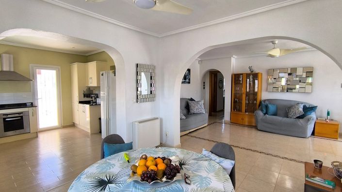 Image No.7-3 Bed Villa for sale